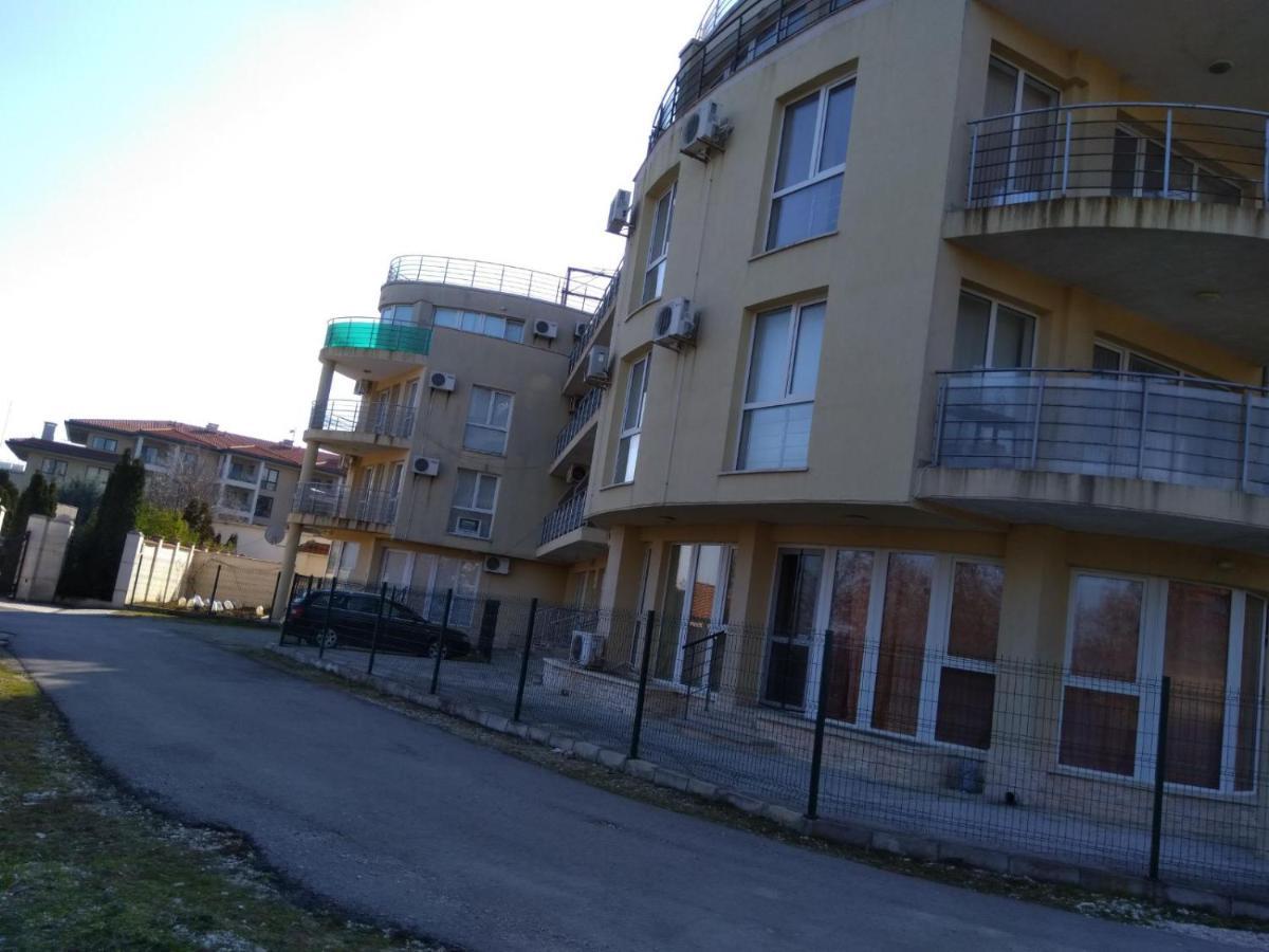 Sunny House Byala Daire Byala  Dış mekan fotoğraf